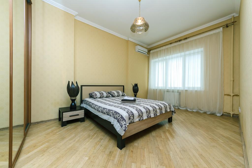 Apartment On Khreshchatyk Κίεβο Εξωτερικό φωτογραφία